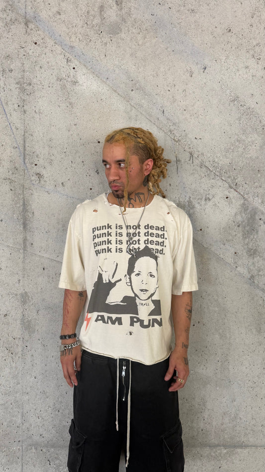 PUNKS NOT DEAD! T-SHIRT